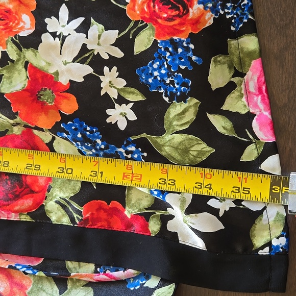 Oscar de la Renta Pink Label Floral Robe Size Medium. - Picture 6 of 10